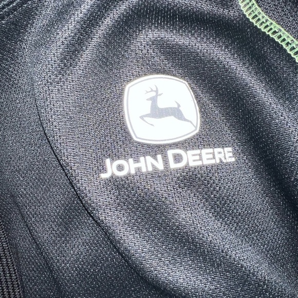 John Deere Hoodie - Picture 4 of 6